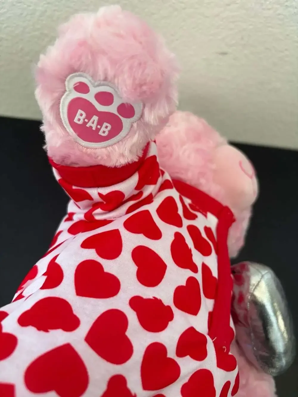 Build-A-Bear Pink Valentine Teddy Bear Hearts Pajamas Kisses Pillow Slippers Bag